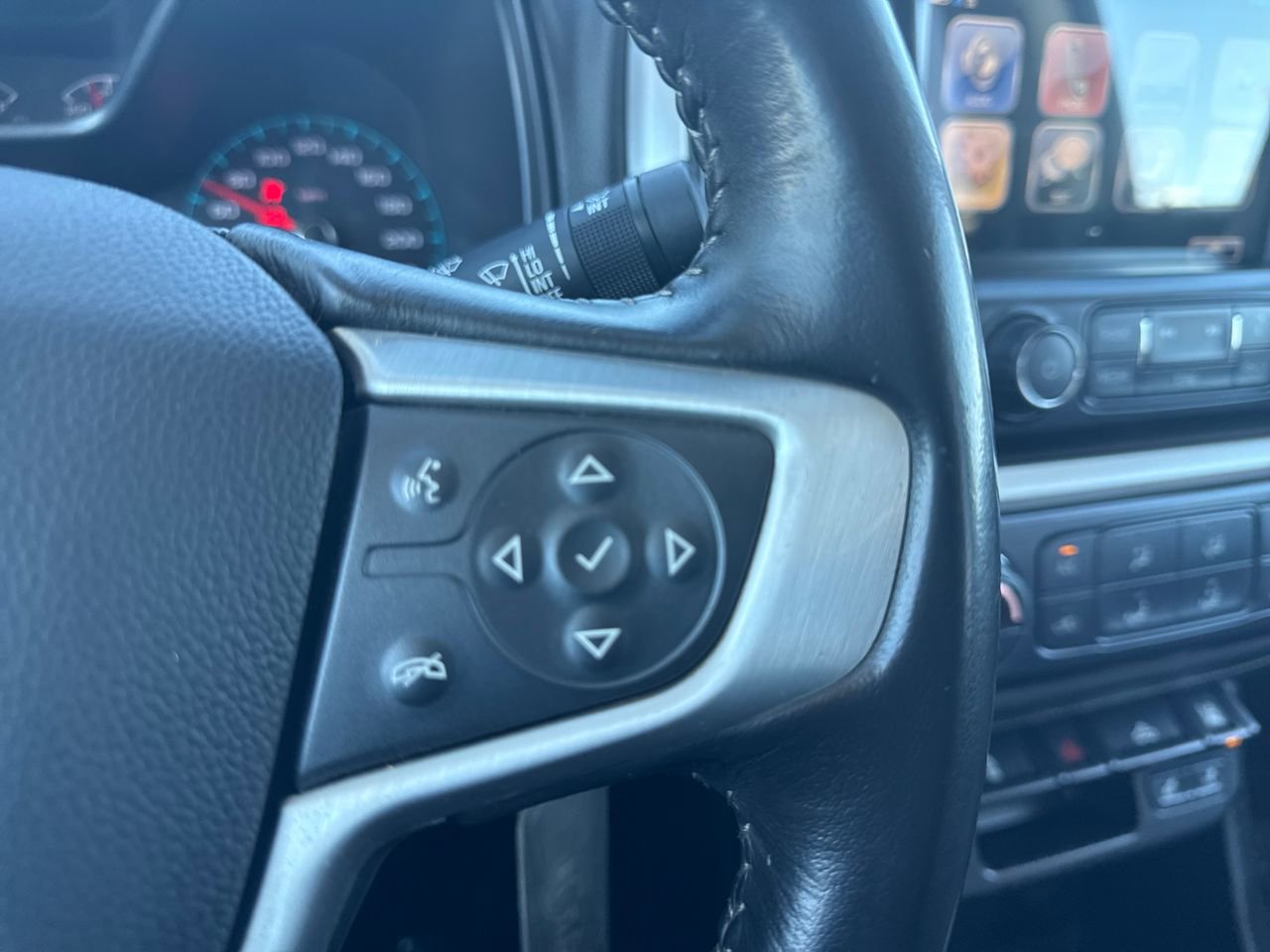 Used 2018 GMC Canyon All Terrain image 28