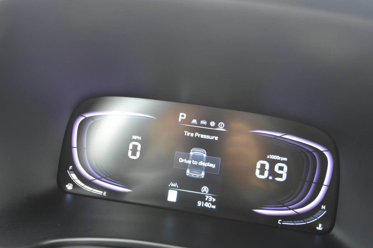 Used 2025 Kia Soul LX image 33