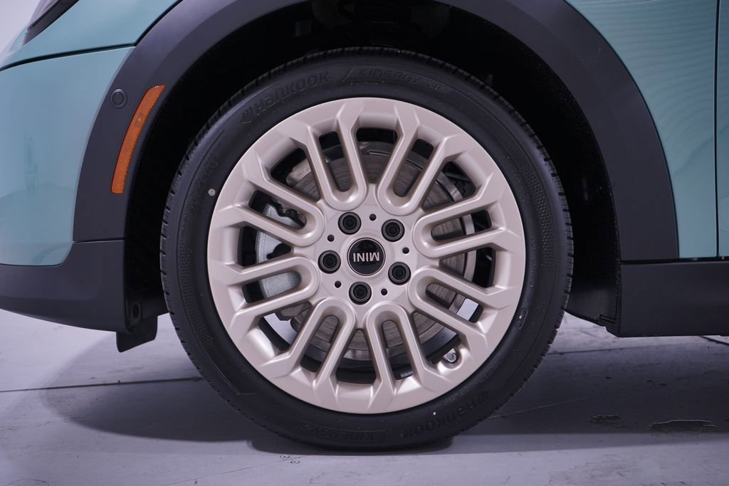 New 2026 MINI Cooper S image 2