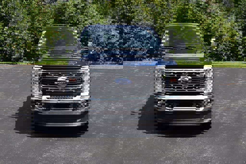 New 2025 Ford F250 XLT w/ F-250 >10K GVWR Package image 8