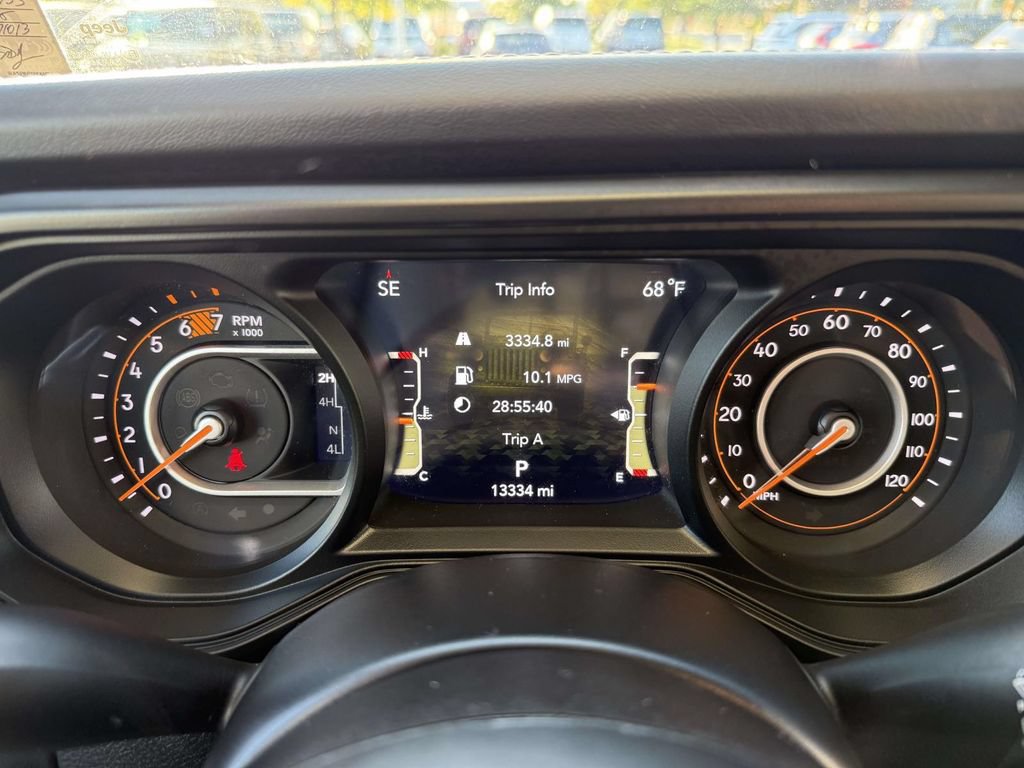 Used 2025 Jeep Wrangler Unlimited Rubicon w/ XTREMEE 35" Tire Package AWD/4WD image 25