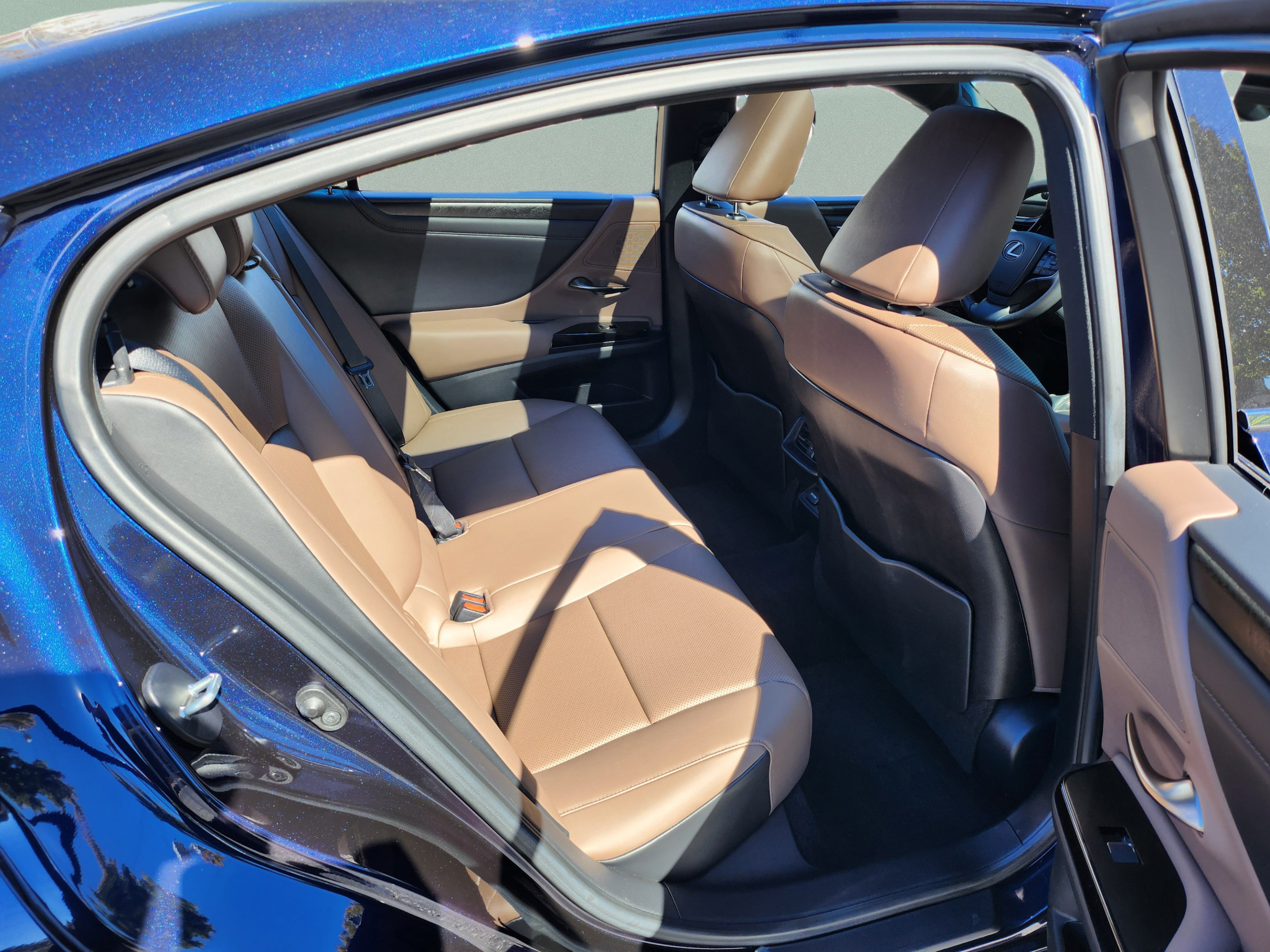 Certified 2023 Lexus ES 350 w/ Premium Package FWD image 25
