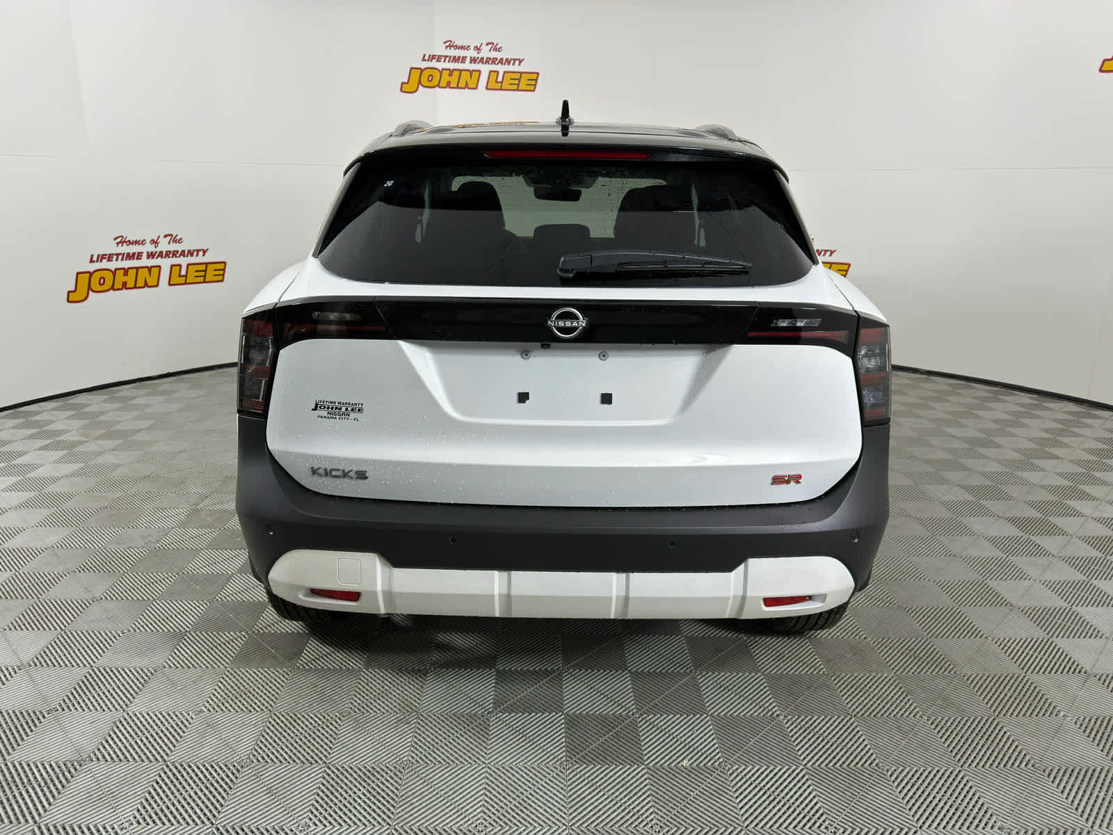 New 2026 Nissan Kicks SR w/ SR Premium Package image 4