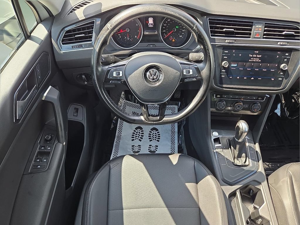 Used 2018 Volkswagen Tiguan SEL FWD image 9