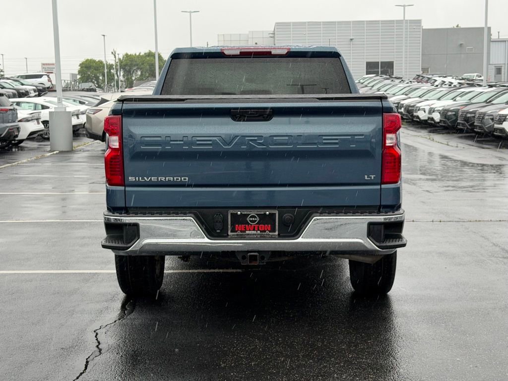 Used 2024 Chevrolet Silverado 1500 LT AWD/4WD image 6