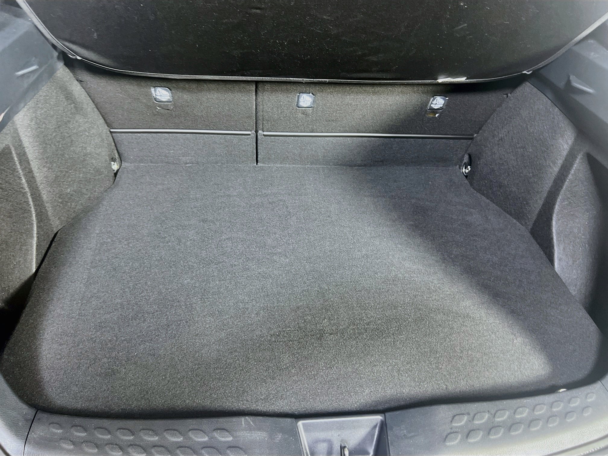 Used 2021 Toyota C-HR XLE FWD image 23