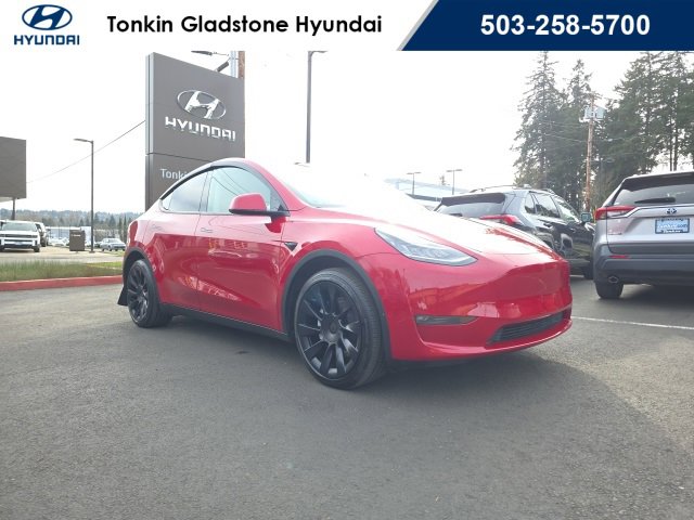 Used 2022 Tesla Model Y Long Range image 2