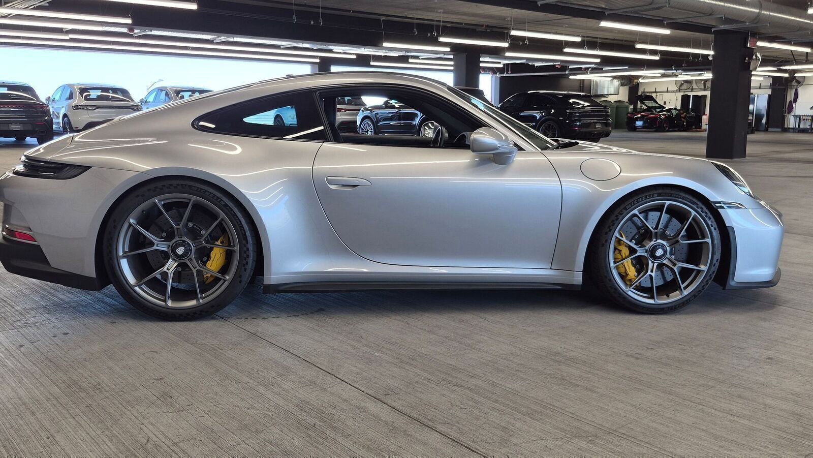 Certified 2022 Porsche 911 GT3 RWD image 7