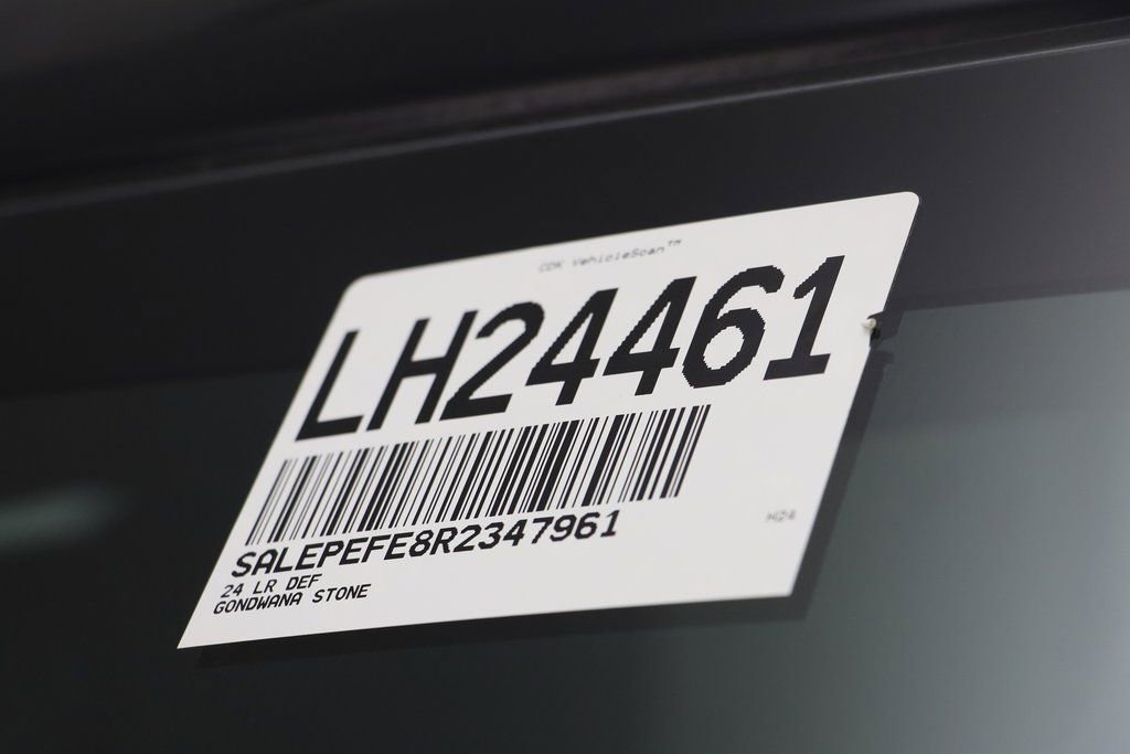 Used 2024 Land Rover Defender 110 SE image 25