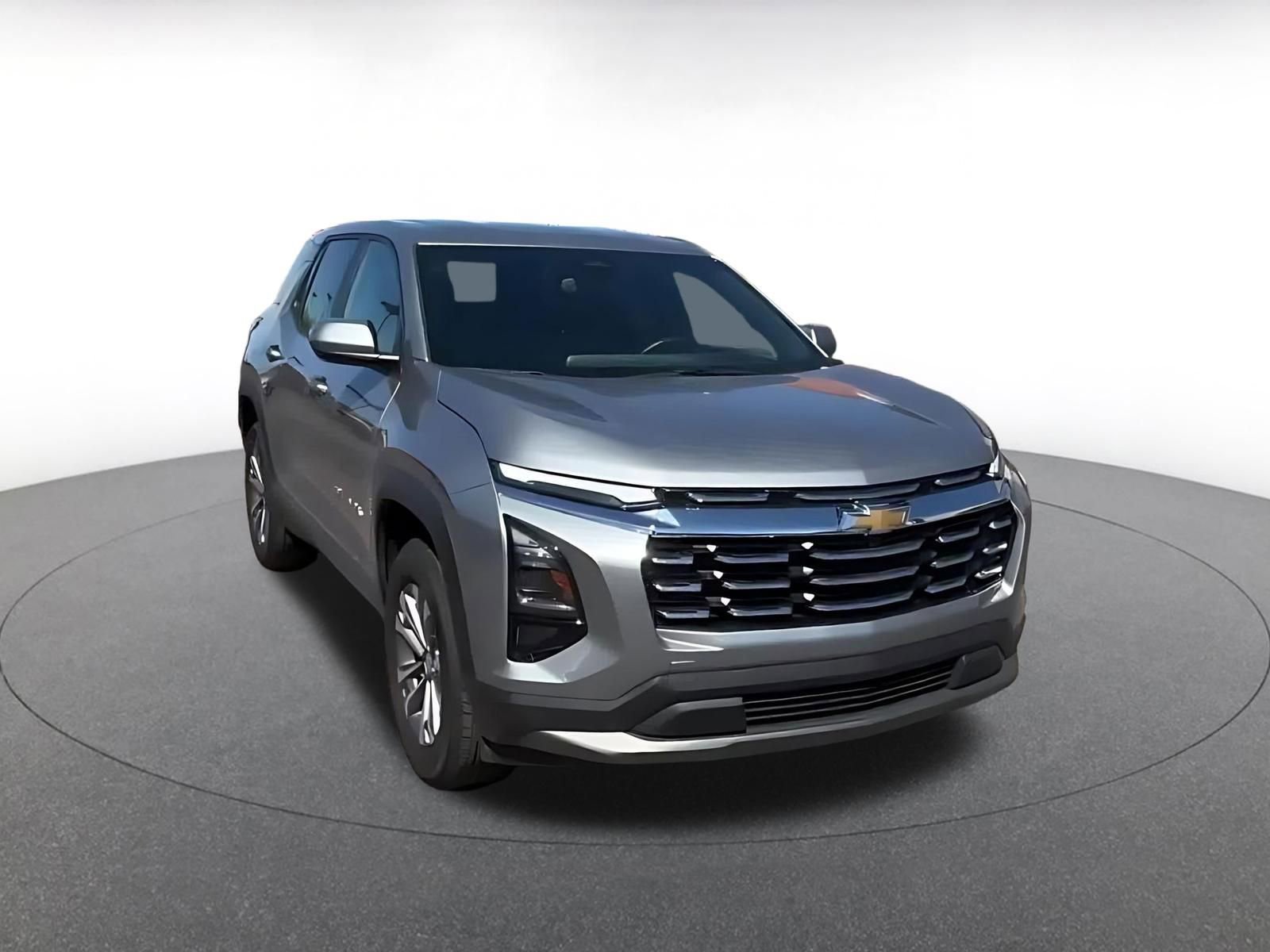 Used 2025 Chevrolet Equinox LT AWD/4WD image 3