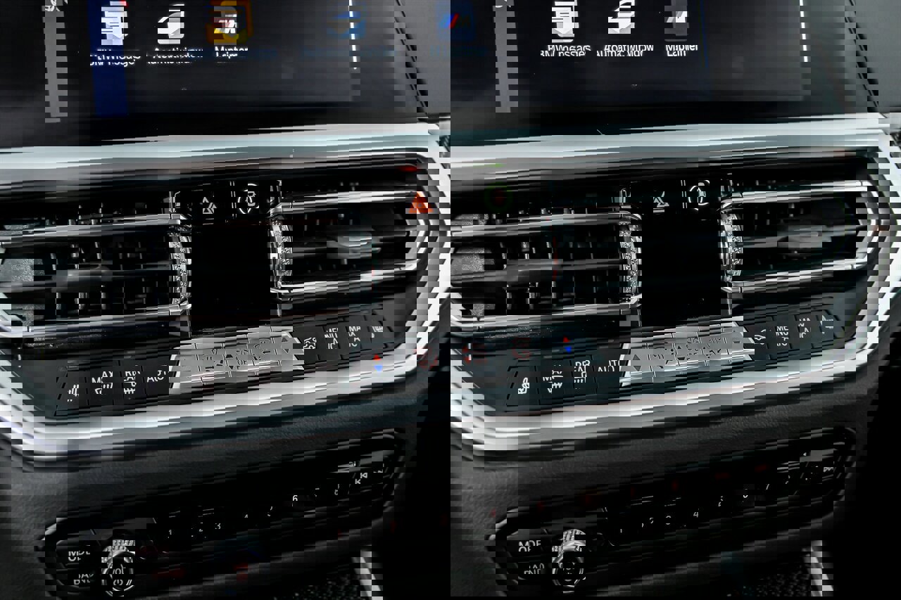 Used 2021 BMW M3 w/ M Carbon Exterior Package image 36