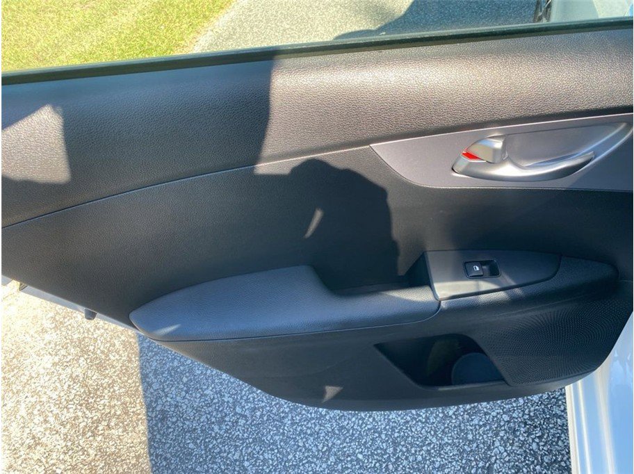 Used 2024 Kia Forte LXS image 23