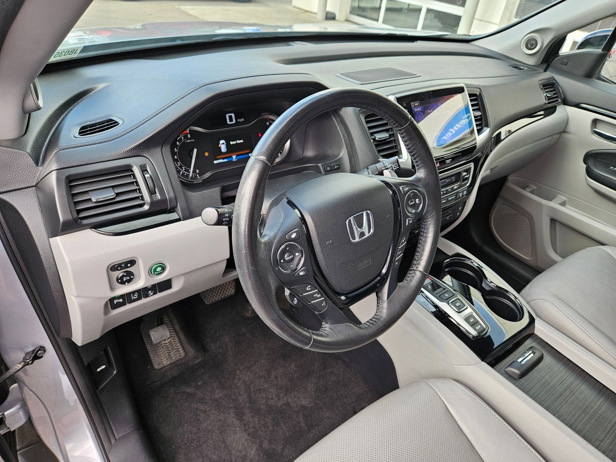 Used 2018 Honda Pilot Elite image 16