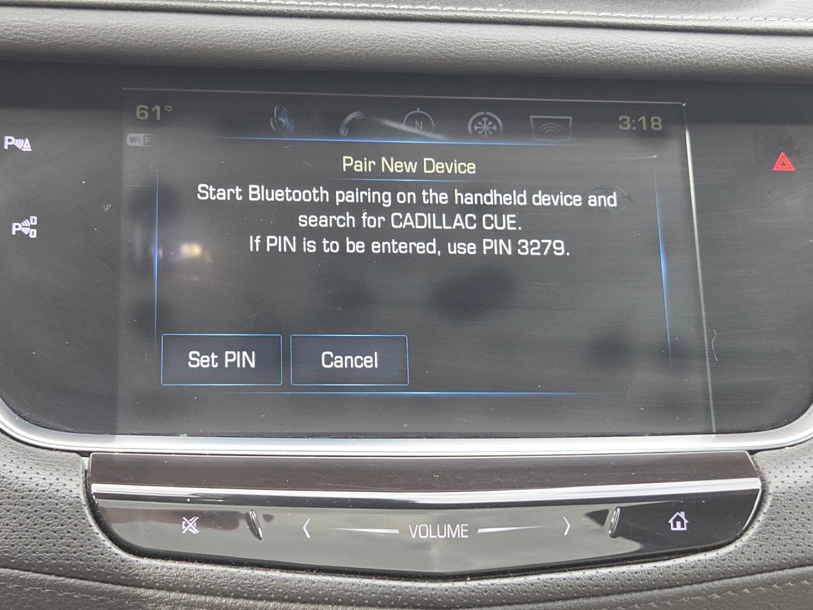 Used 2018 Cadillac XT5 Premium Luxury w/ Driver Assist Package image 8