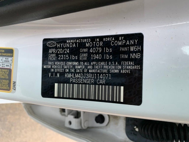 Used 2024 Hyundai Elantra Blue image 33