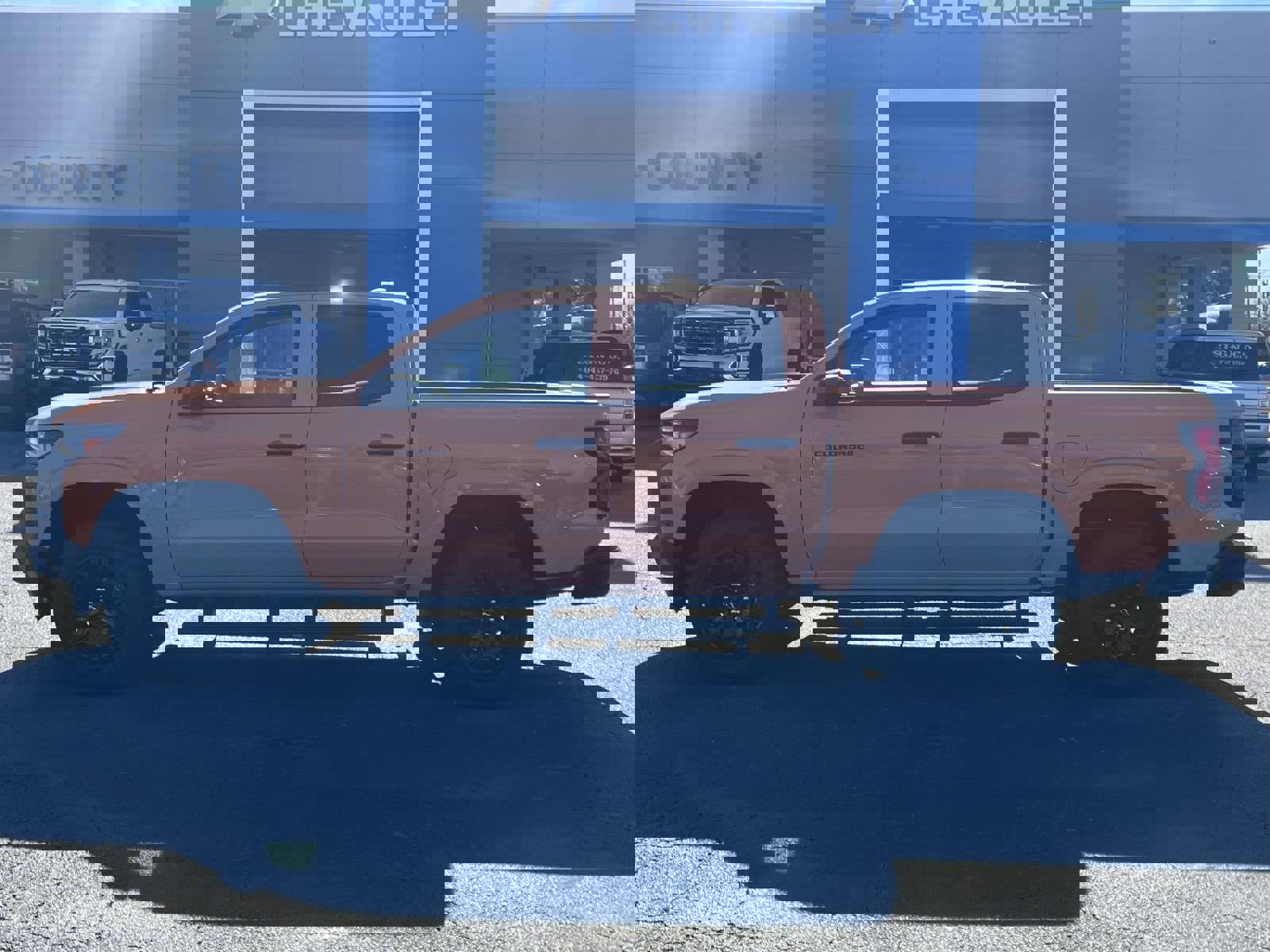 Used 2026 Chevrolet Colorado W/T w/ WT Custom Package image 6