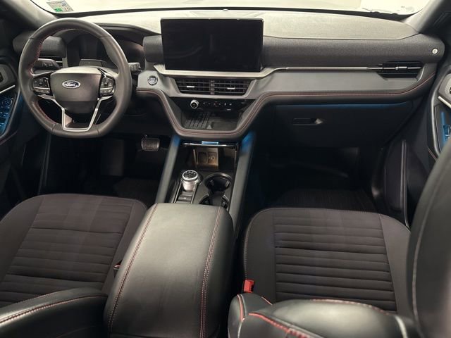 Used 2025 Ford Explorer ST-Line w/ Premium Package image 16