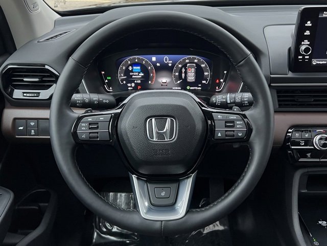 Certified 2025 Honda Pilot Elite image 25