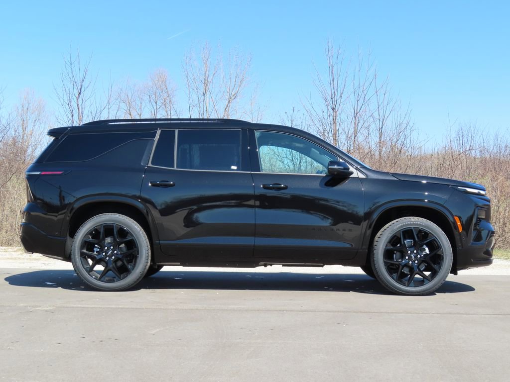 New 2026 Chevrolet Traverse RS image 2