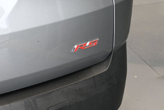 Used 2023 Chevrolet Traverse RS w/ LPO, Floor Liner Package AWD/4WD image 12