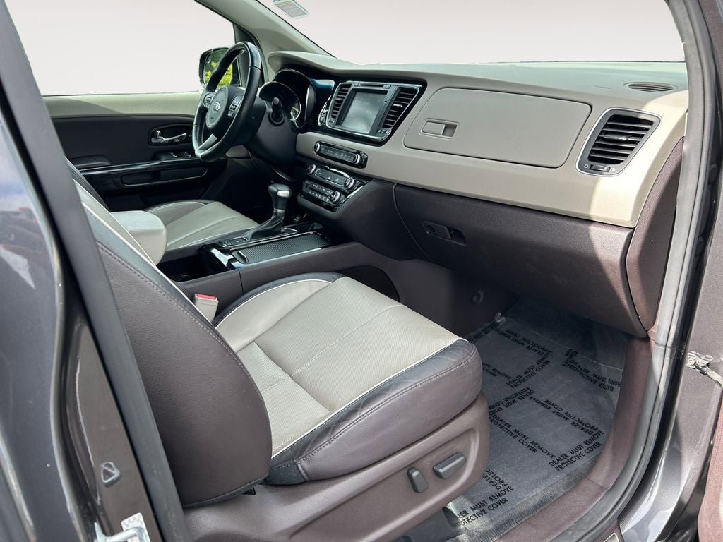 Used 2018 Kia Sedona SX Limited FWD image 26
