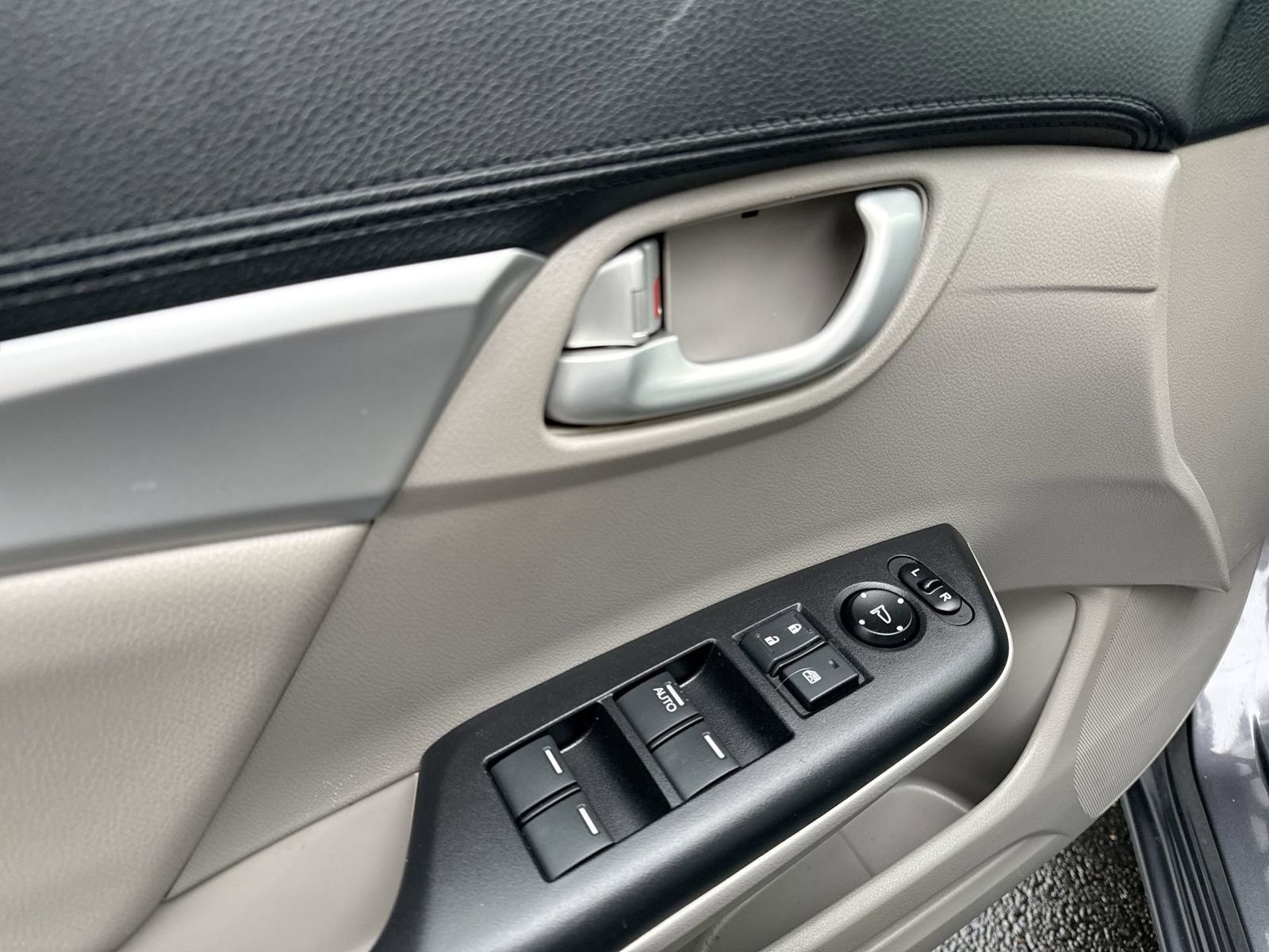 Used 2015 Honda Civic EX-L image 14