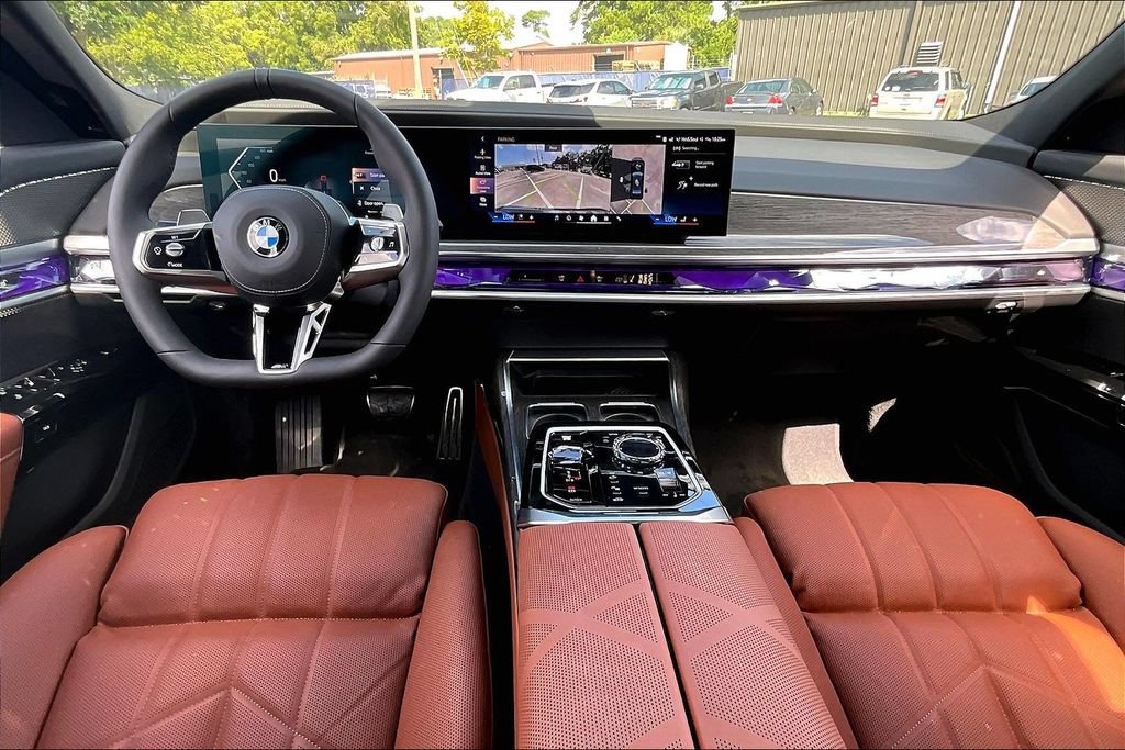Certified 2026 BMW 760i xDrive w/ Executive Package AWD/4WD image 7