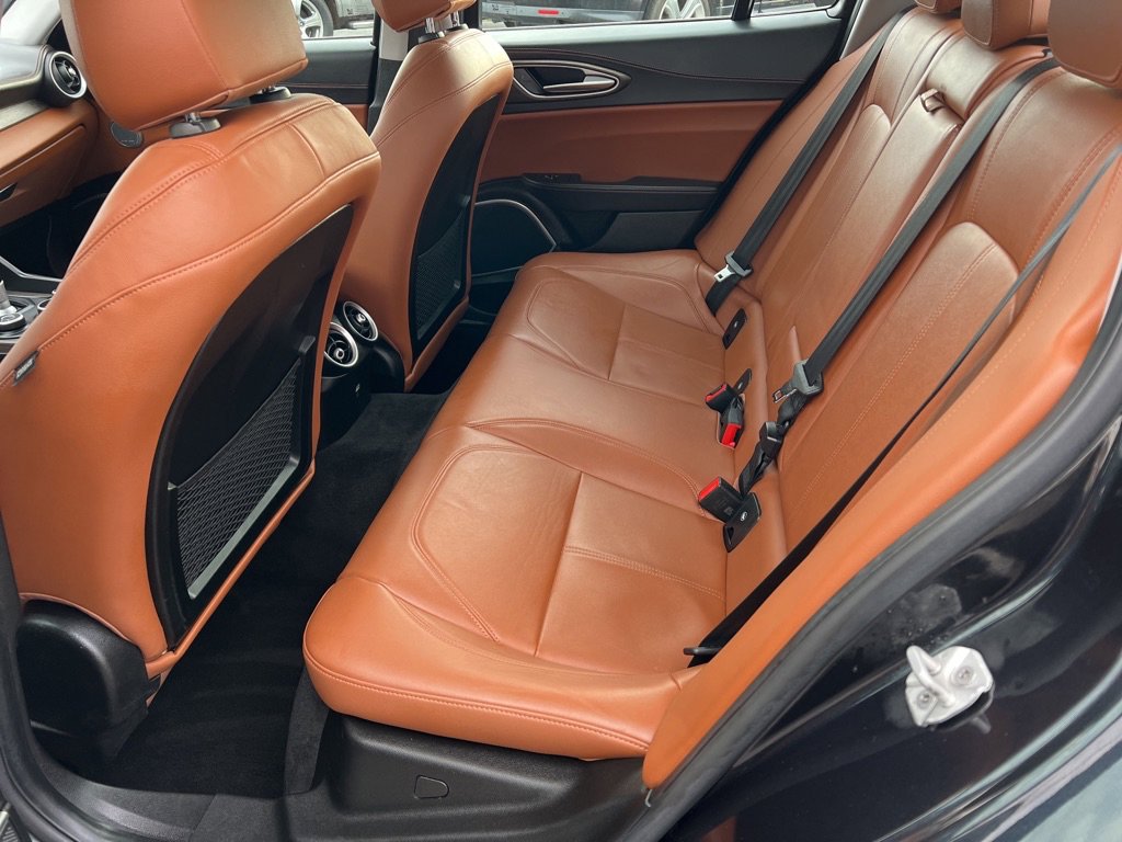 Used 2018 Alfa Romeo Giulia Ti w/ TI Leather Package image 27