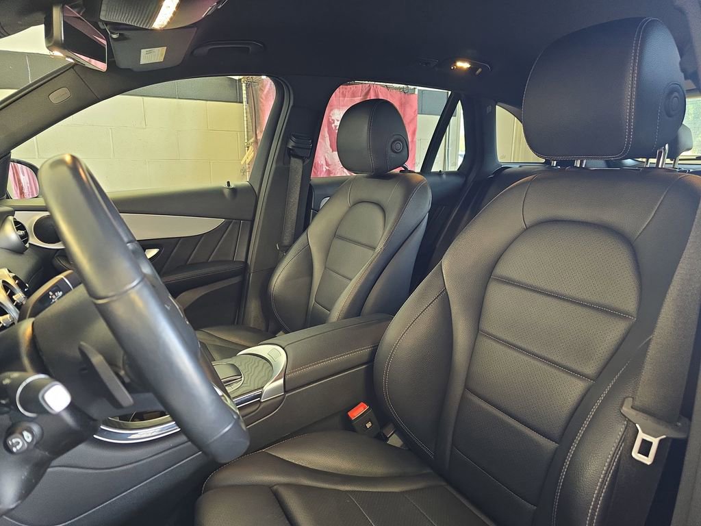 Certified 2022 Mercedes-Benz GLC 300 image 18