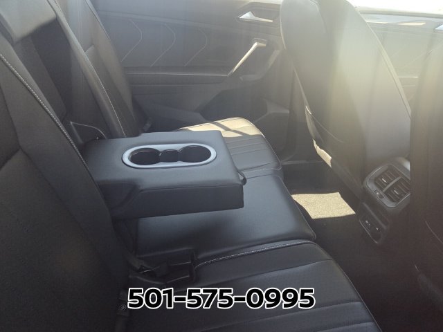 Used 2023 Volkswagen Tiguan SE FWD image 10