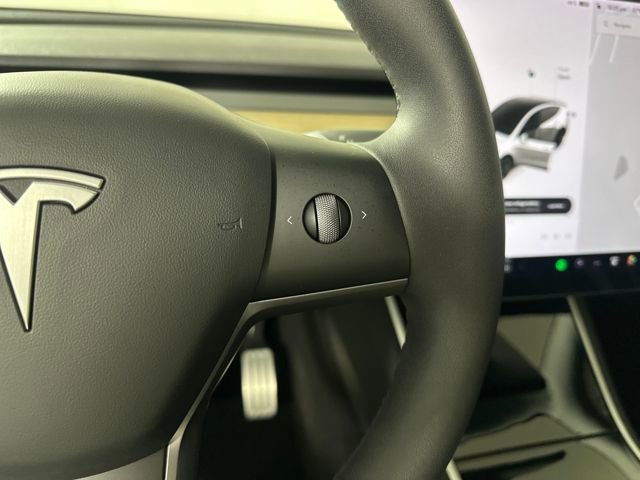 Used 2021 Tesla Model Y Performance image 15