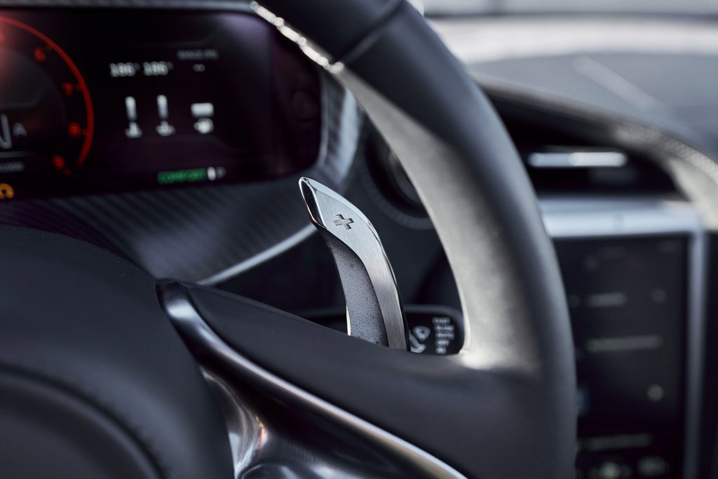 Used 2024 McLaren 750S Spider image 53