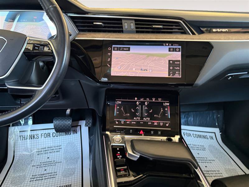 Used 2019 Audi e-tron Prestige w/ Prestige Package AWD/4WD image 13
