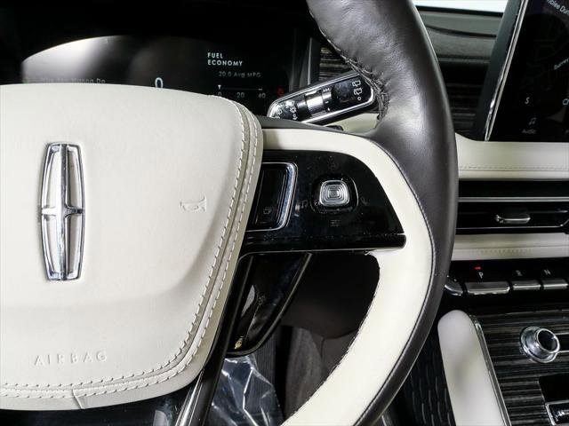 Used 2023 Lincoln Aviator Black Label w/ Class IV Trailer Tow Package AWD/4WD image 10