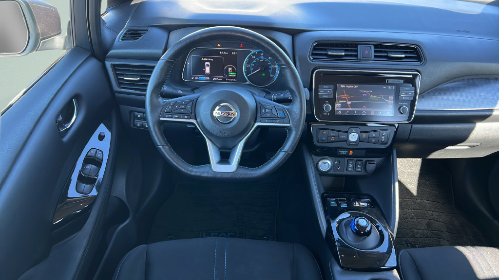 Used 2019 Nissan Leaf SV w/ SV Technology Package FWD image 11