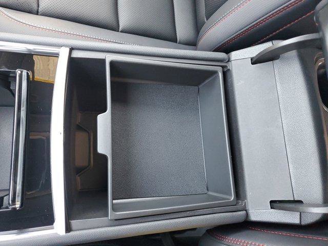 New 2026 Chevrolet Traverse RS w/ LPO, Floor Liner Package image 31