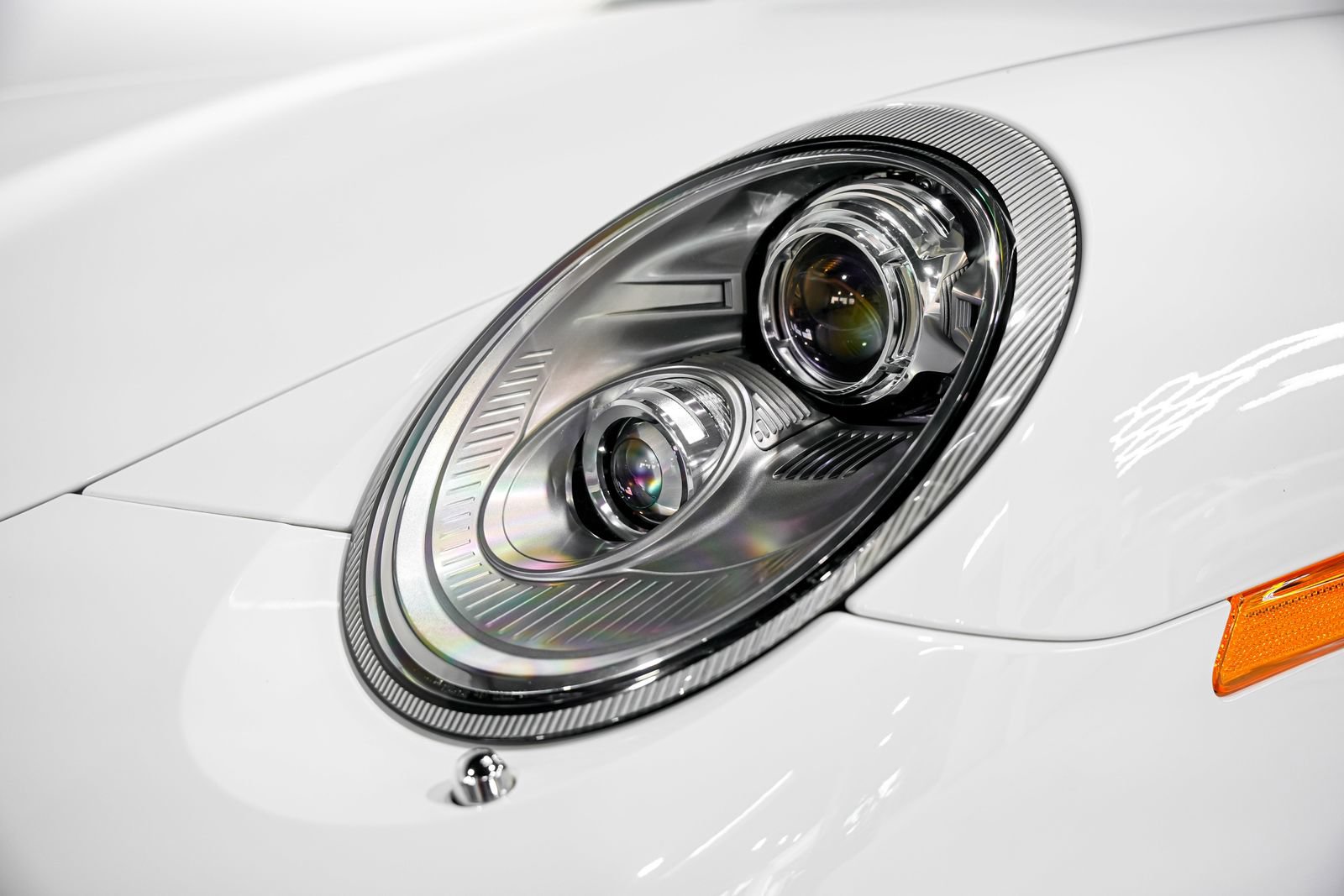 Used 2011 Porsche 911 Turbo S AWD/4WD image 35
