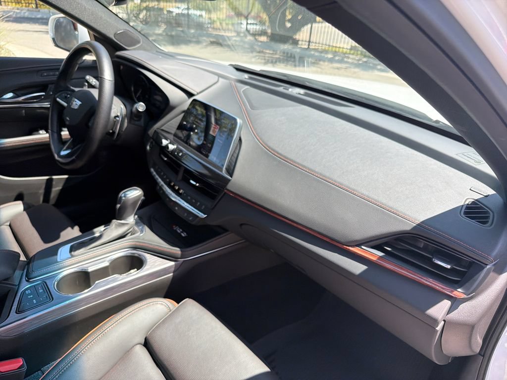 Used 2025 Cadillac CT4 Sport w/ Climate Package RWD image 40