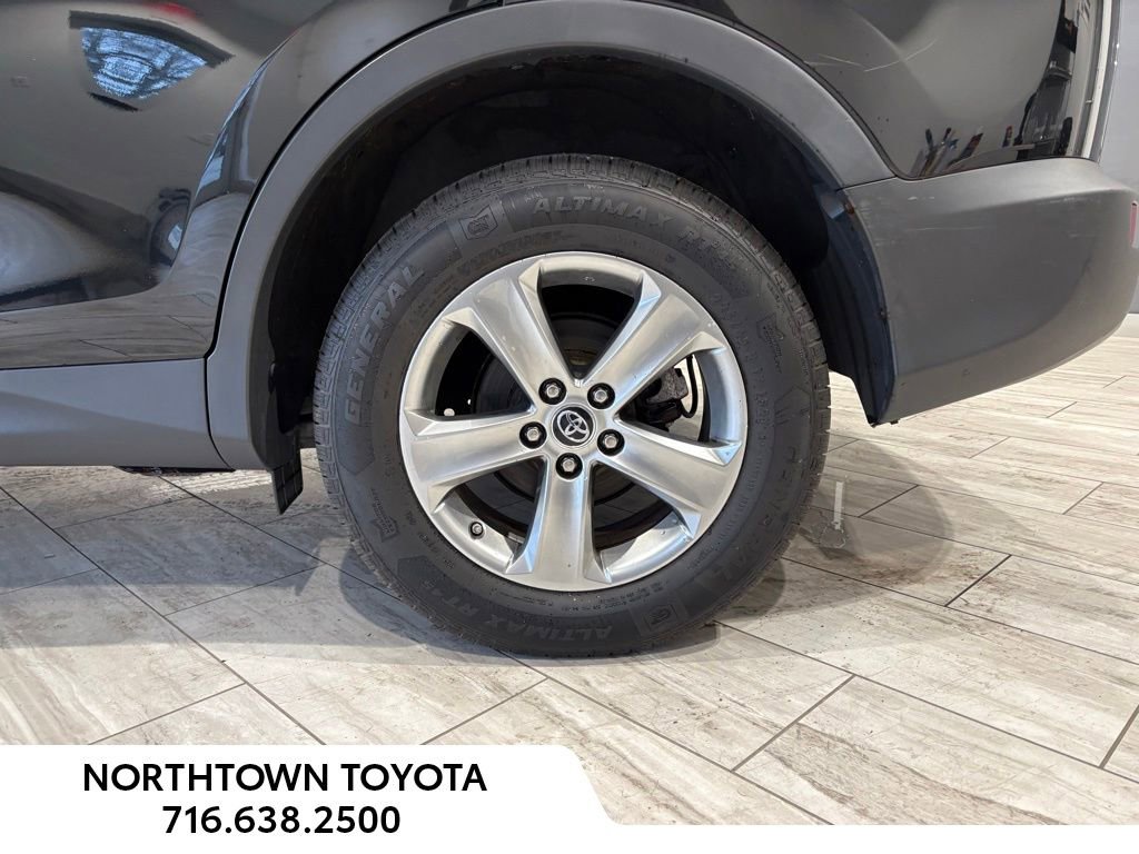Used 2015 Toyota RAV4 XLE AWD/4WD image 7