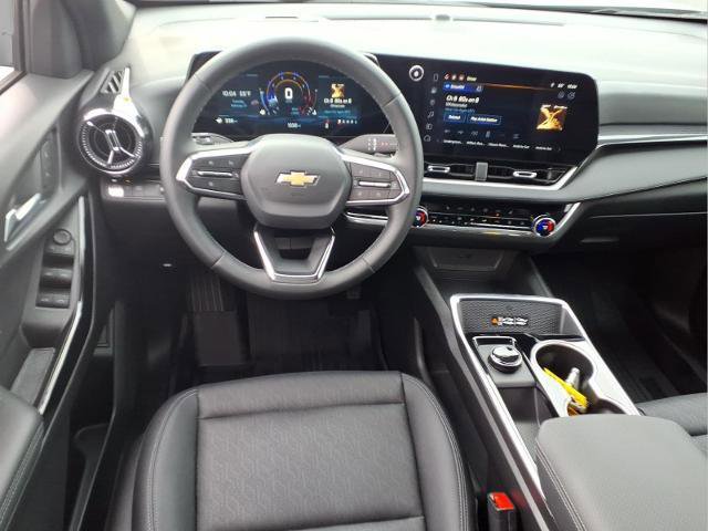 Used 2026 Chevrolet Equinox LT w/ Convenience Package II image 11