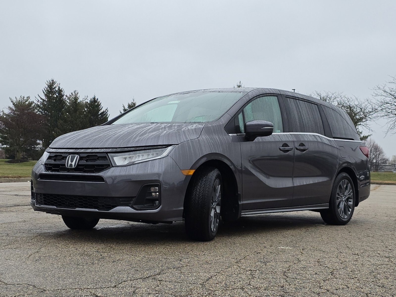 New 2026 Honda Odyssey Touring image 13