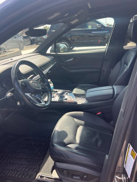 Used 2019 Audi Q7 3.0T Premium w/ Convenience Package AWD/4WD image 3