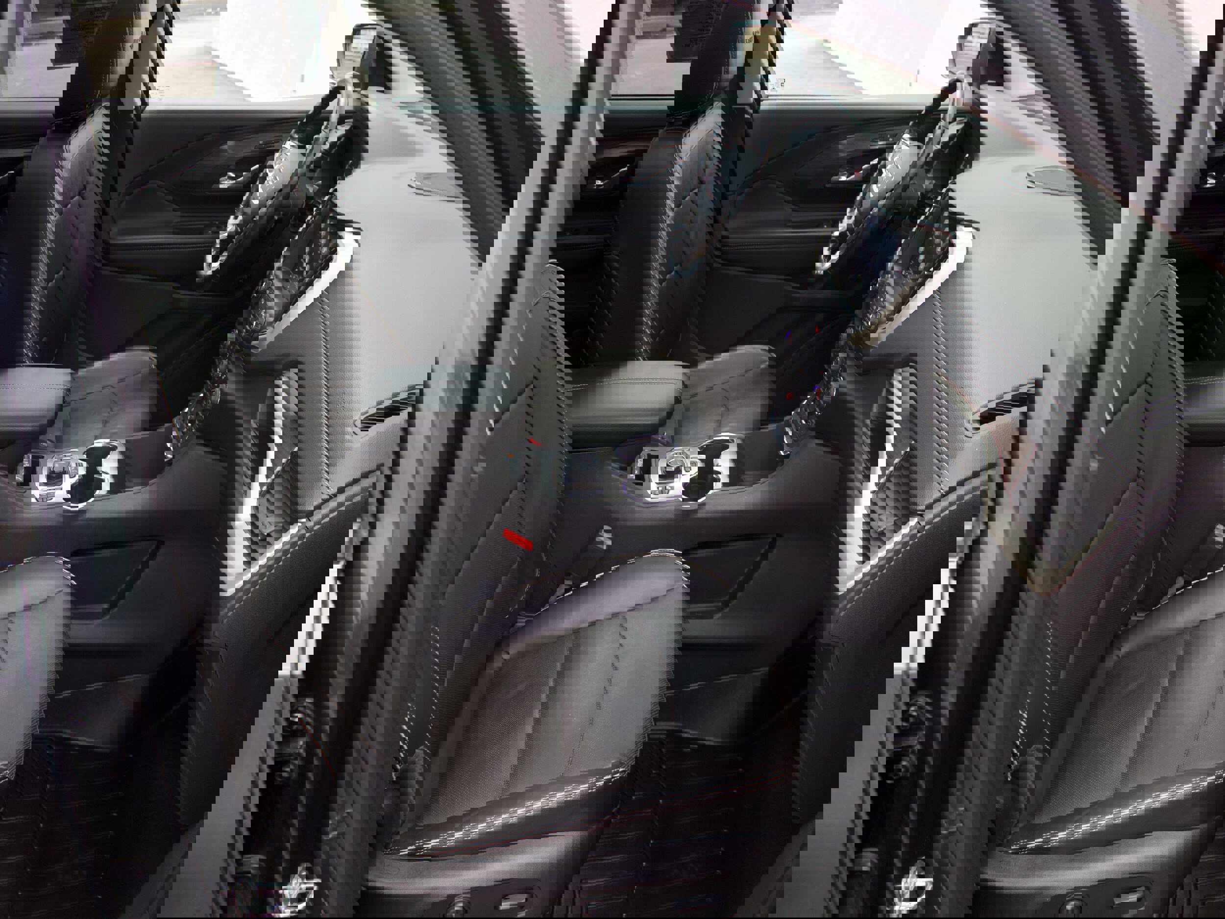 Used 2018 GMC Terrain Denali w/ Advanced Safety Package image 38