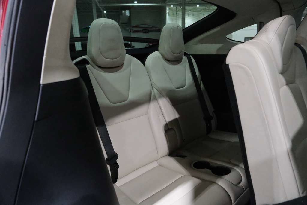 Used 2018 Tesla Model X 100D image 26
