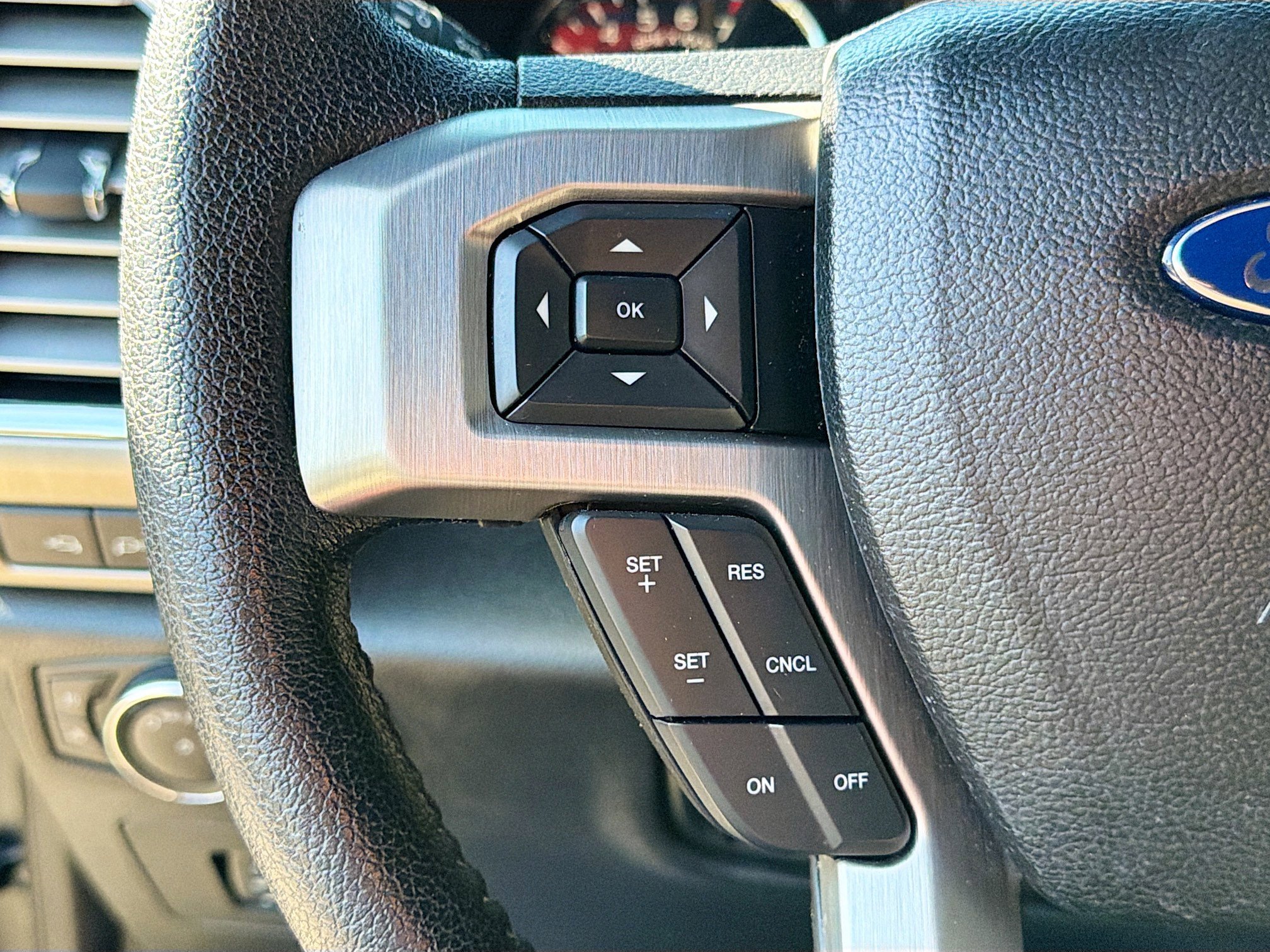 Used 2016 Ford F150 Platinum w/ Technology Package image 33