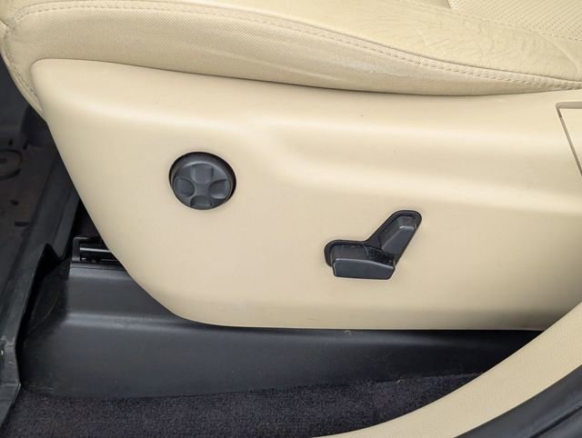 Used 2018 Jeep Grand Cherokee Limited w/ Luxury Group II image 14