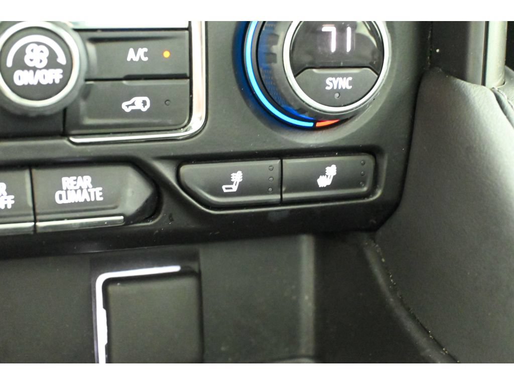 Used 2022 Chevrolet Tahoe Z71 w/ Luxury Package AWD/4WD image 35