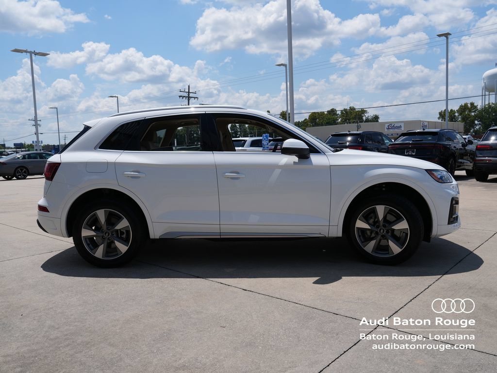 Used 2023 Audi Q5 2.0T Premium Plus w/ Premium Plus Package AWD/4WD image 6
