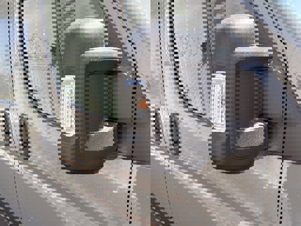 New 2025 RAM ProMaster 2500 w/ Quick Order Package 22G SLT image 5