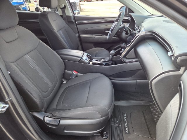 Used 2023 Hyundai Tucson SEL w/ Winter Package FWD image 14